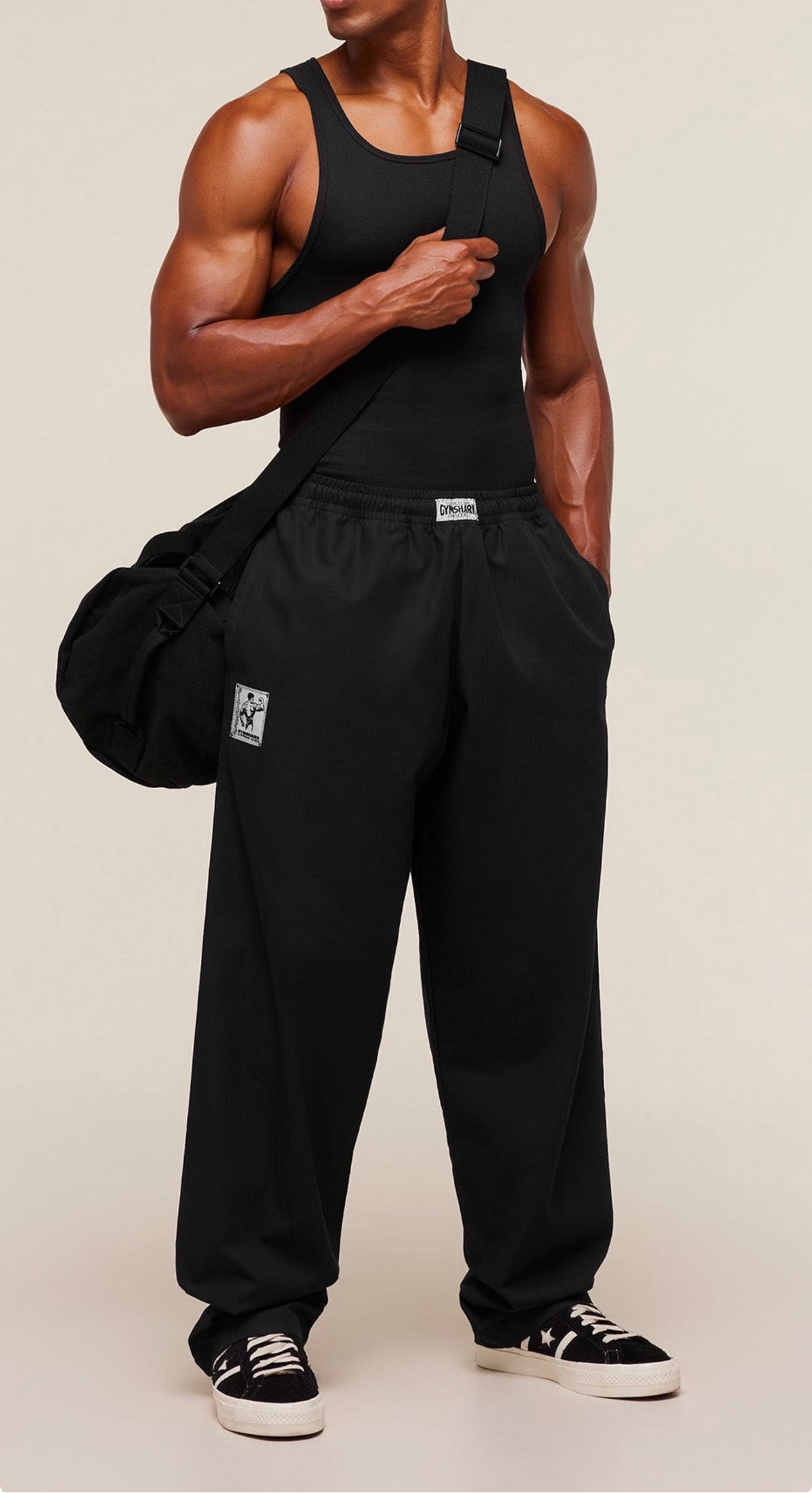 GYMSHARK STRAIGHT LEG PUMPER PANTS (BLACK)