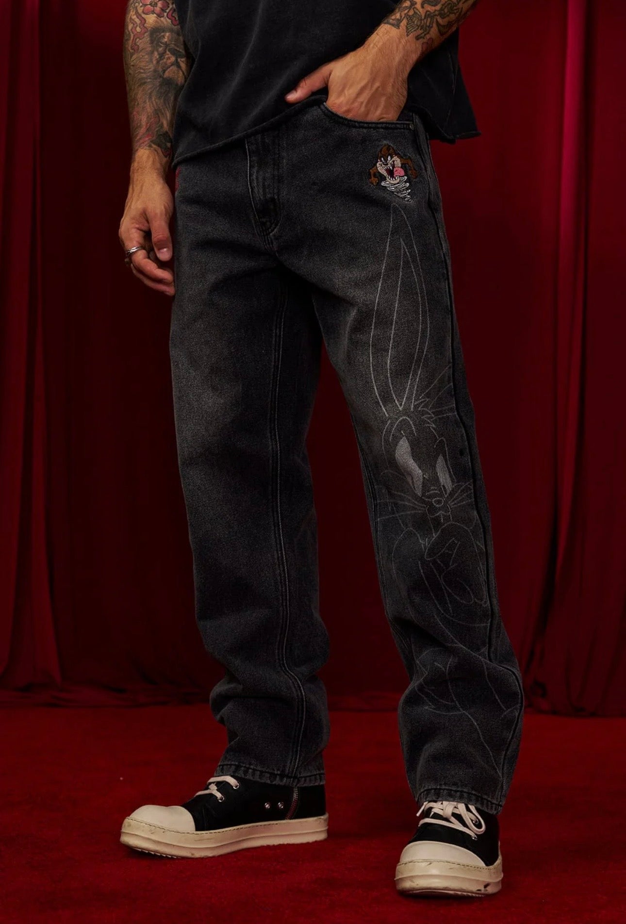 LOONEY TUNES DENIM JEANS-6035 (BLACK)