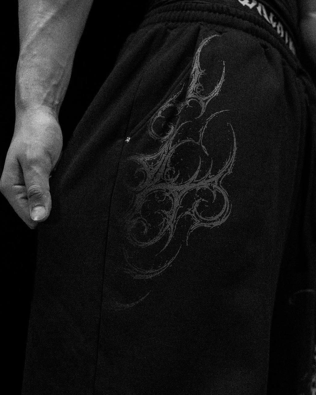 DARK FORGE TARNISHED OVERSIZED CARGOS (VOID BLACK)