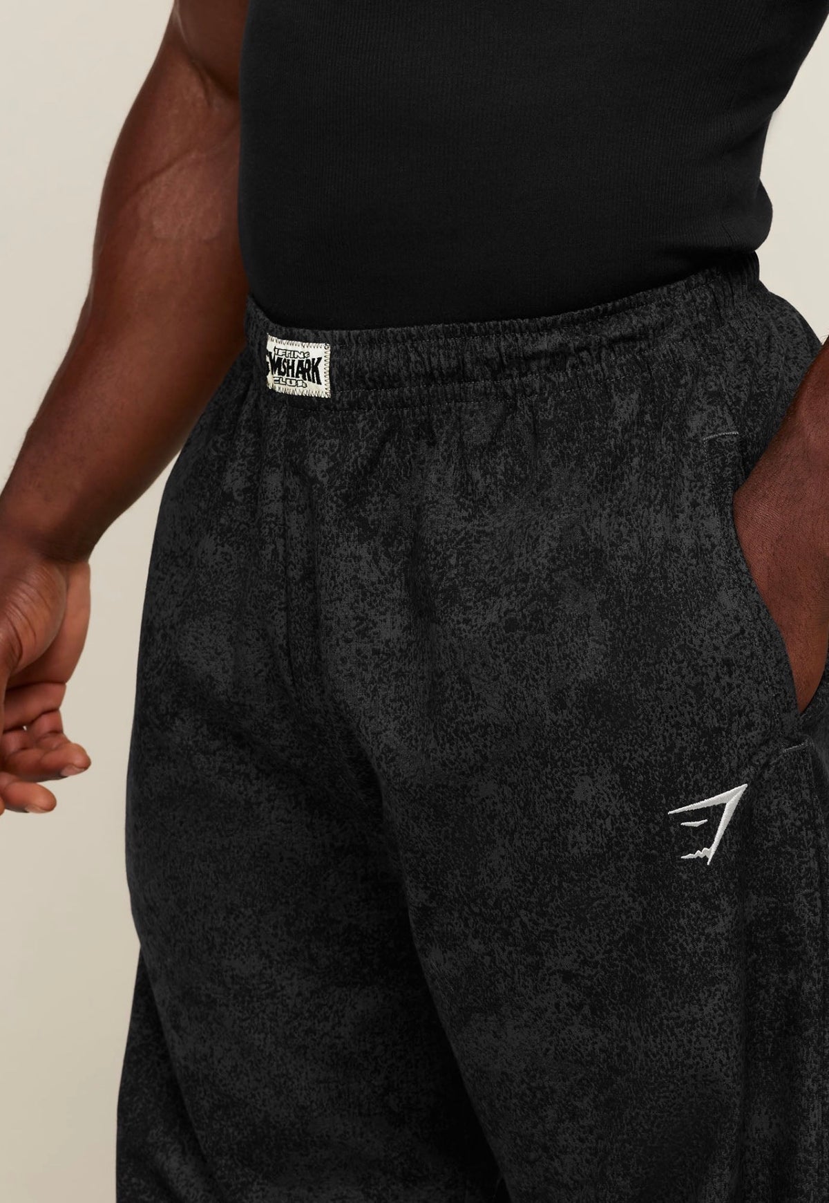 GYMSHARK STRAIGHT LEG PUMPER PANTS (ONYX GREY)