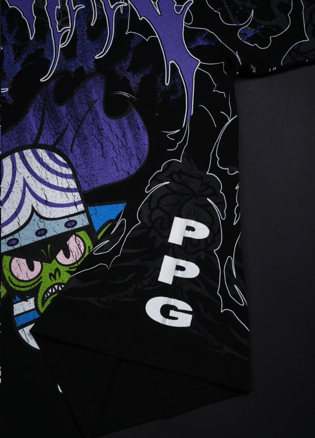 MOJO’S THORN RUSH “SIDE BY SIDE” 199X OVERSIZED TEE IN BLACK