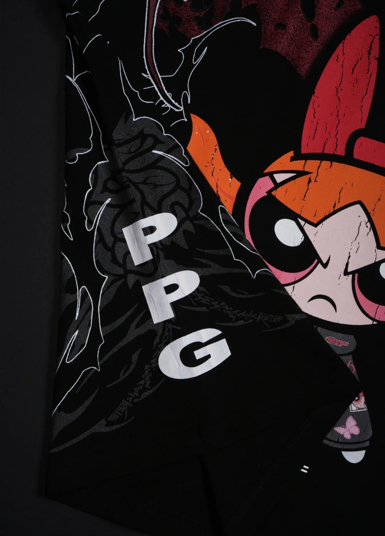 BLOSSOM’S THORN RUSH “SIDE BY SIDE” 199X OVERSIZED TEE IN BLACK