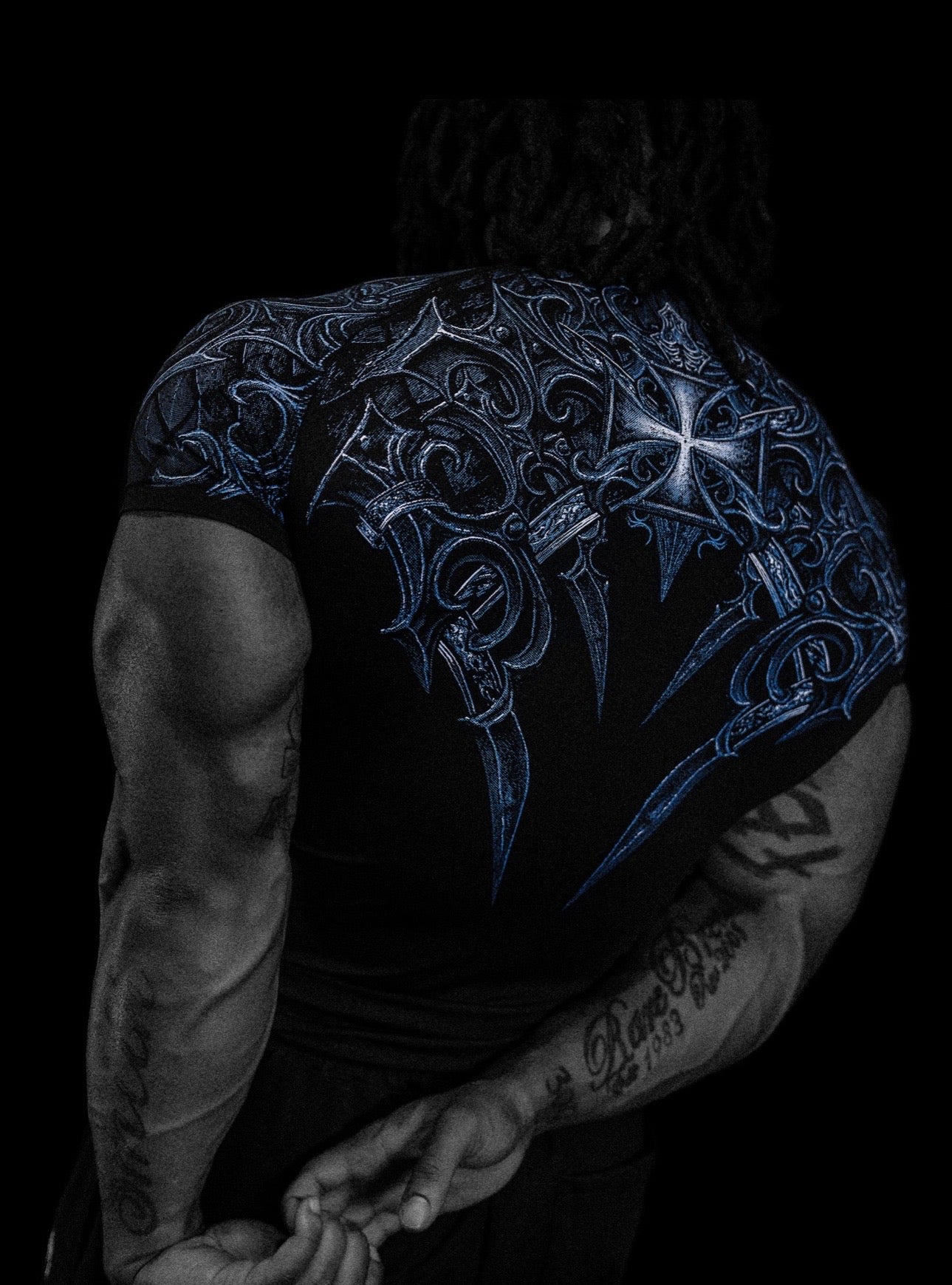 VOID TECH ARMORED SHORT SLEEVE COMPRESSION (PLATINUM)