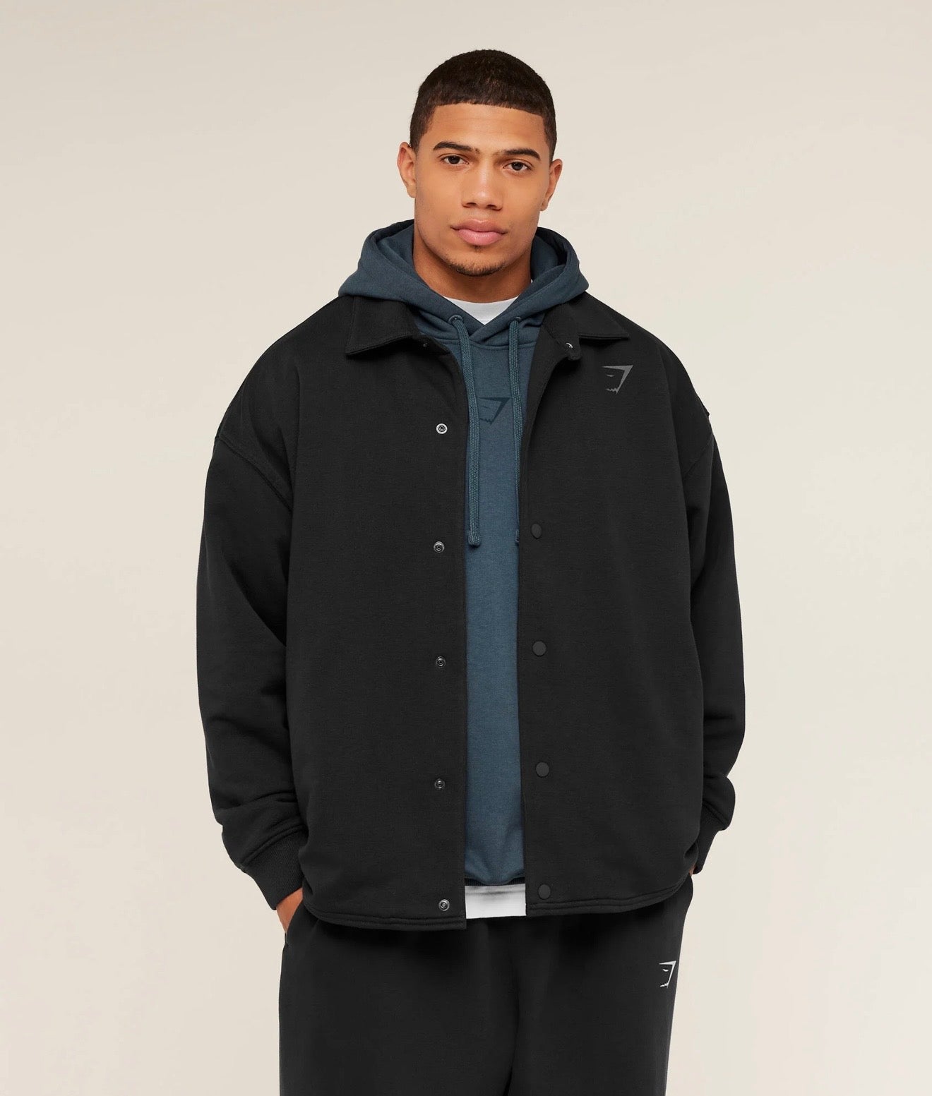 GYMSHARK POWER COACH JACKETS (BLACK/ASPHALT GREY)