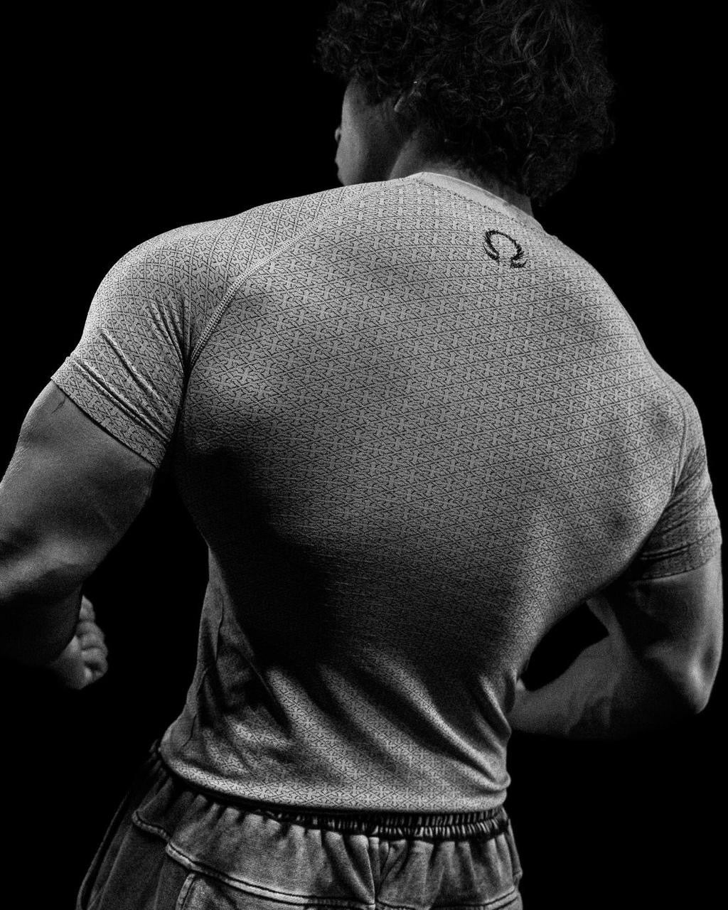 DOOM TECH ARMORED VENOM TEXTURE SHORT SLEEVE COMPRESSION (WHITE GRADIENT)