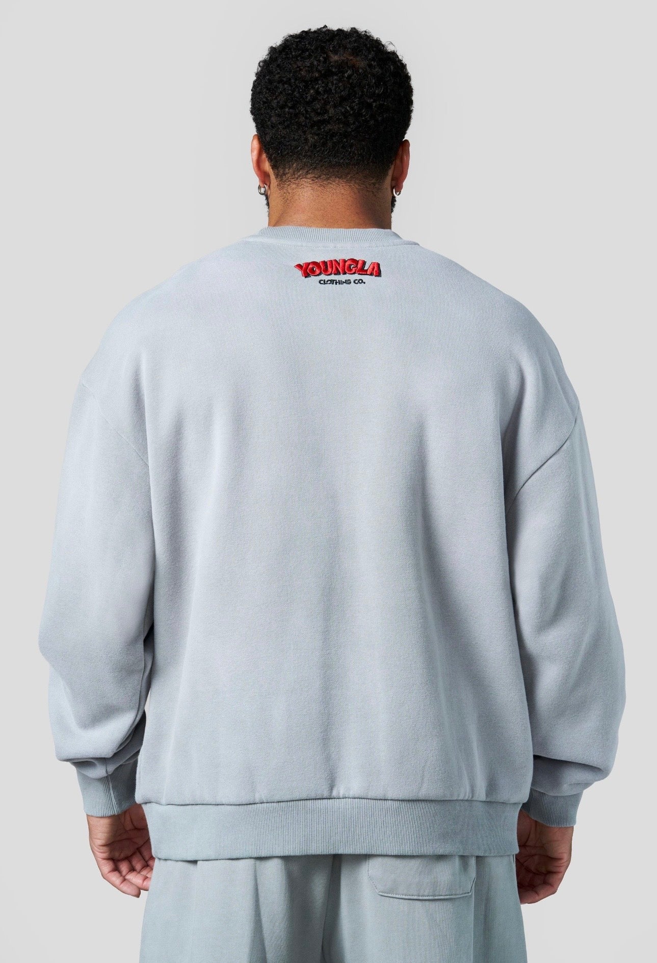 LOONEY TUNES FACES CREWNECKS-5255 (BUNNY F)