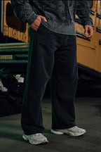 BATMAN STEALTH SWEATS-2099 (BLACK)