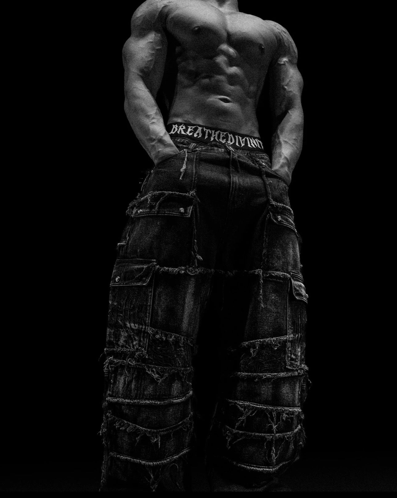 OVERSIZED DISTRESSED DENIM CARGO JEANS (ALLOY WASH)
