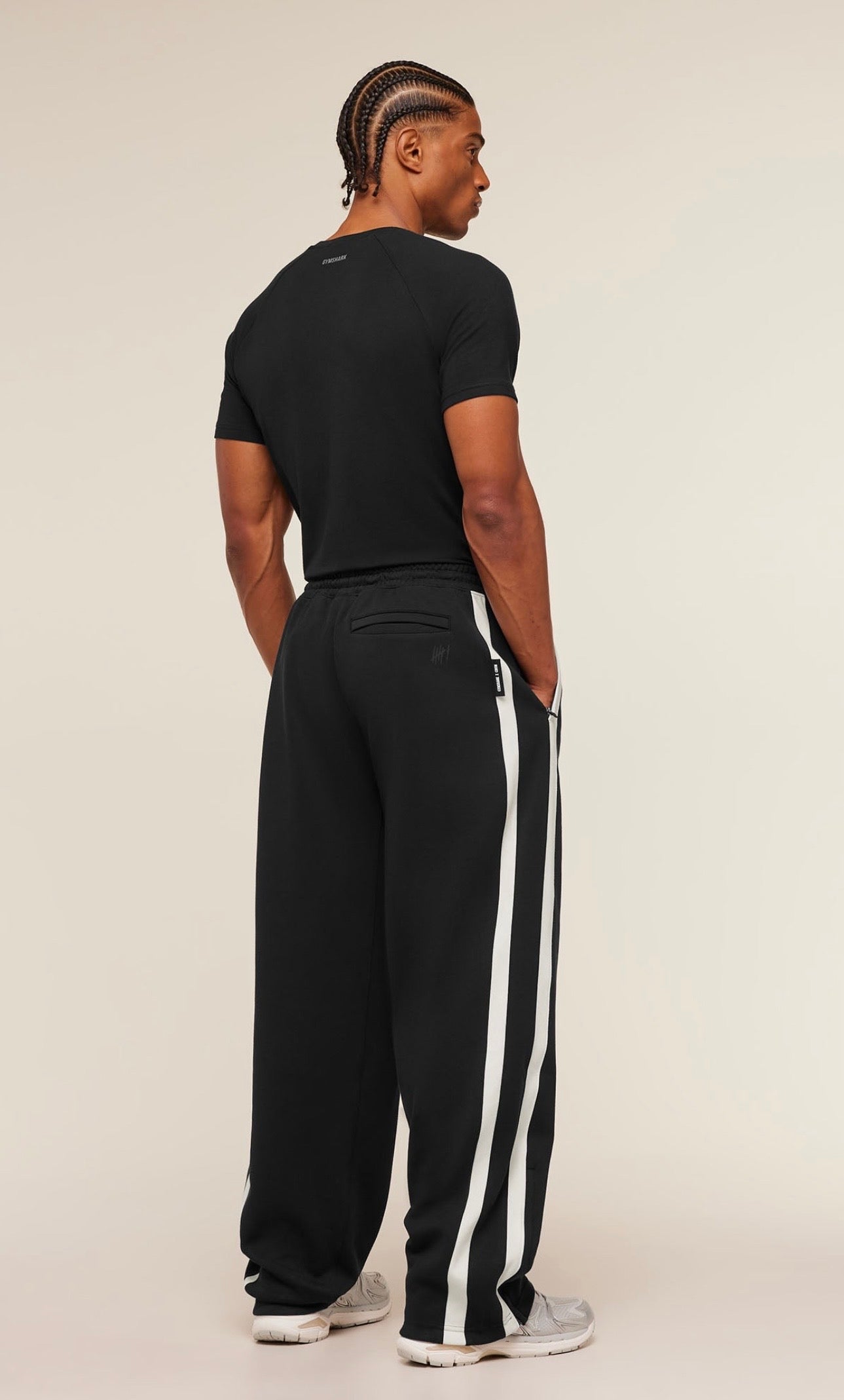 GYMSHARK X CBUM STRAIGHT LEG JOGGER (BLACK)